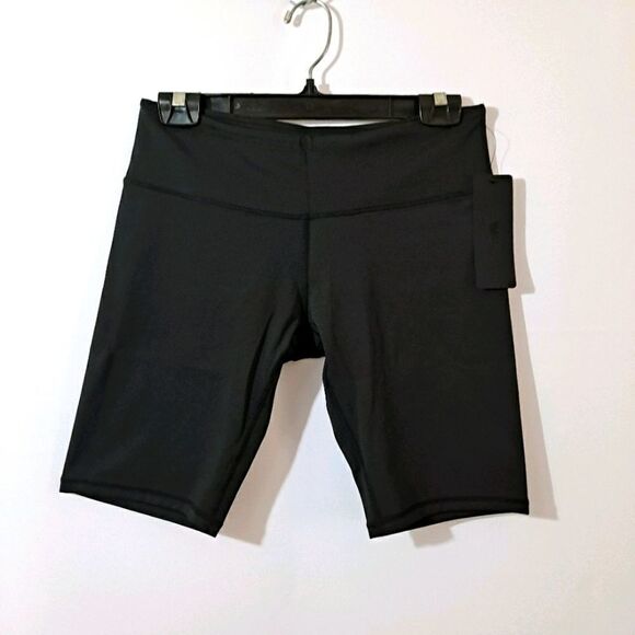 Style in Motion Workout Shorts NWT - Picture 1 of 10